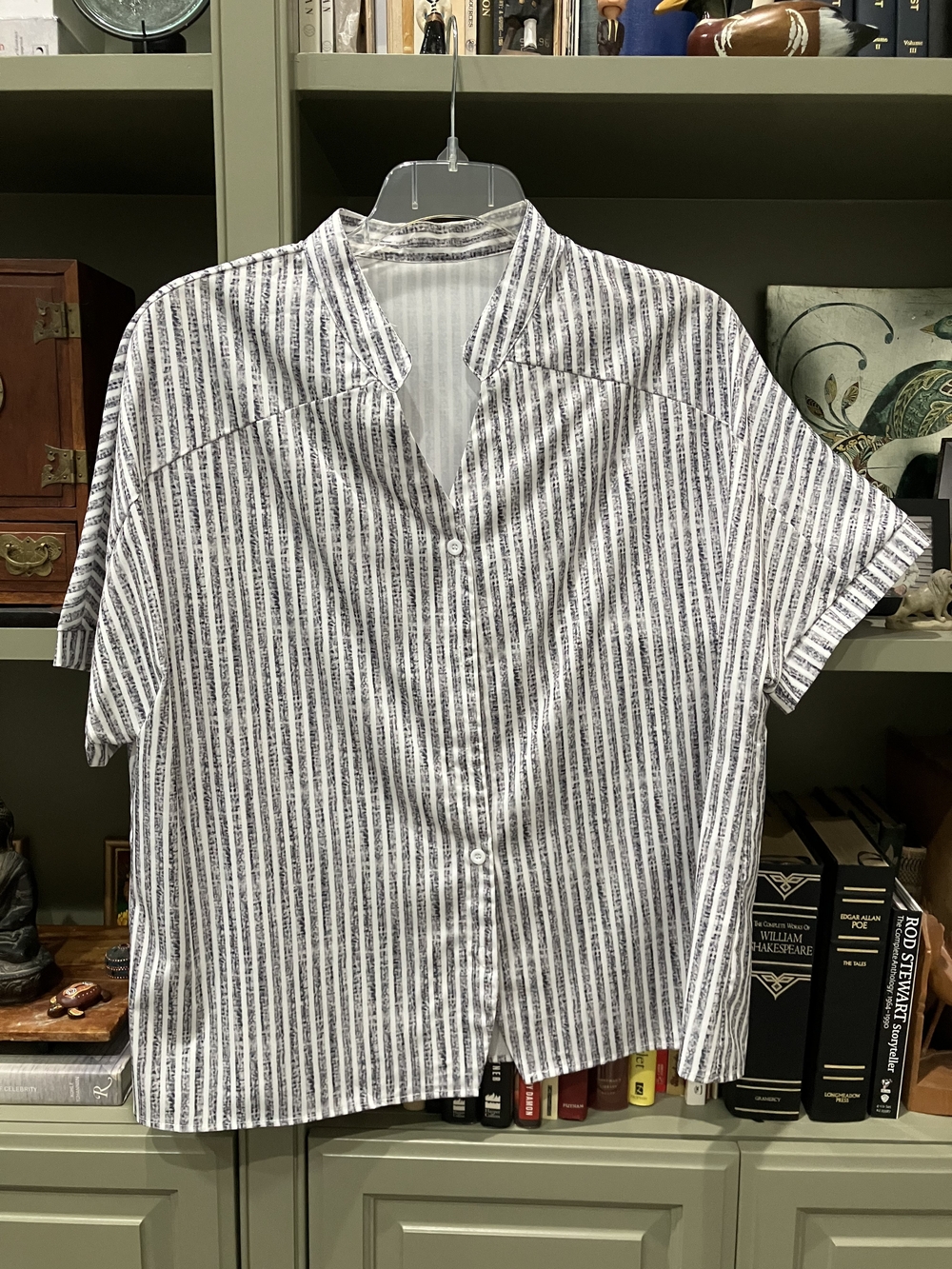 Black White Striped Text Print Top XXL Button Front Short Sleeve